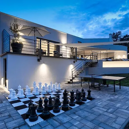 Villa Viktor *